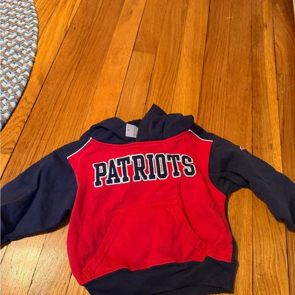 NFL Patriots Kids Red and Navy Hoodie - Picture 1 of 4